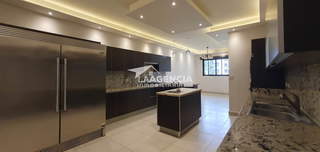 Penthouse Apartment for Sale in Clayton - 4 bedrooms