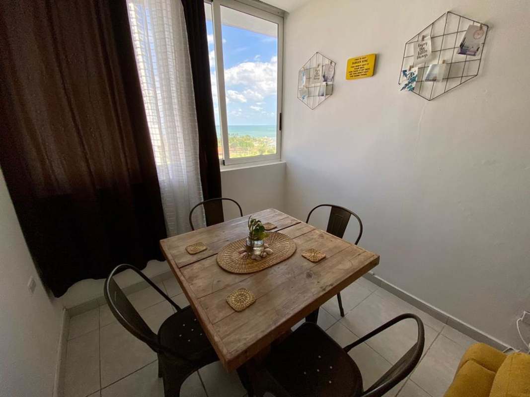 Open kitchen with appliances, laundry space in PH BICSA Avenida Balboa Panama