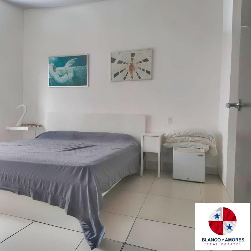 Loft bedroom en-suite bath modern finishes Costa del Este Panama