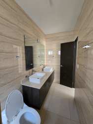 Spacious bedroom with large window, split AC and closet in PH Senderos Costa Verde Panama