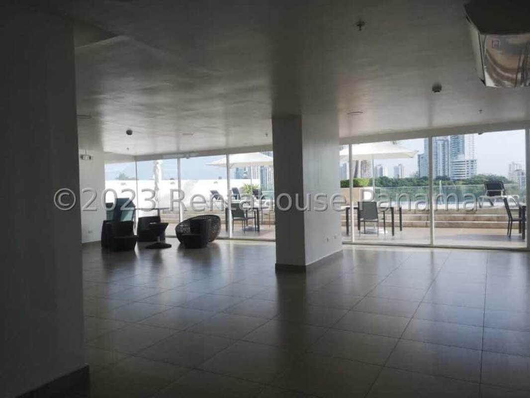 Modern gym with cardio and strength equipment at PH San Francisco Panama