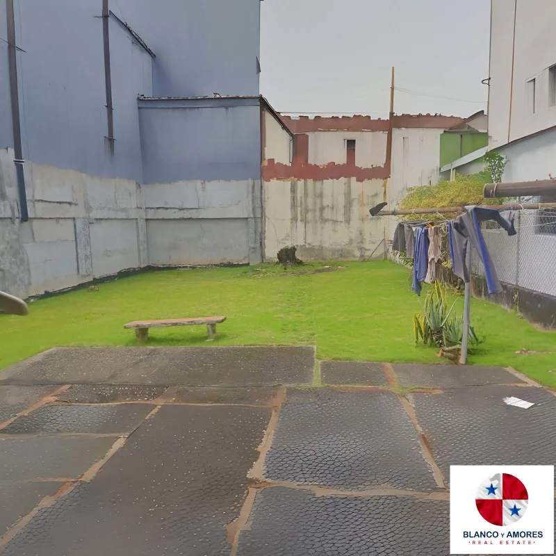 Existing buildings and green backyard on commercial residential property in San Francisco Panama