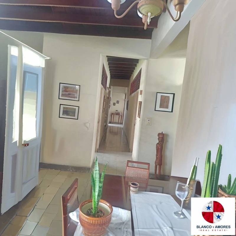 Side yard and surrounding neighborhood view of Panama City land plot