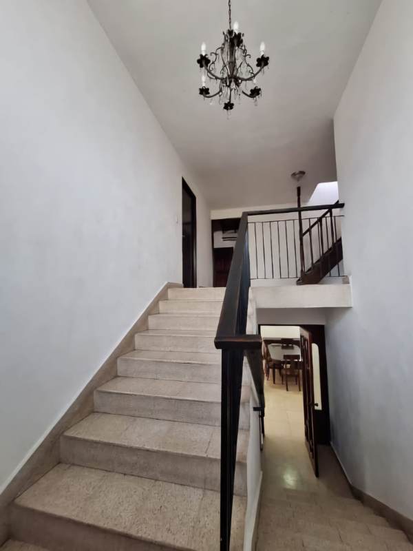 Large 4BR House with Panoramic Views in El Dorado