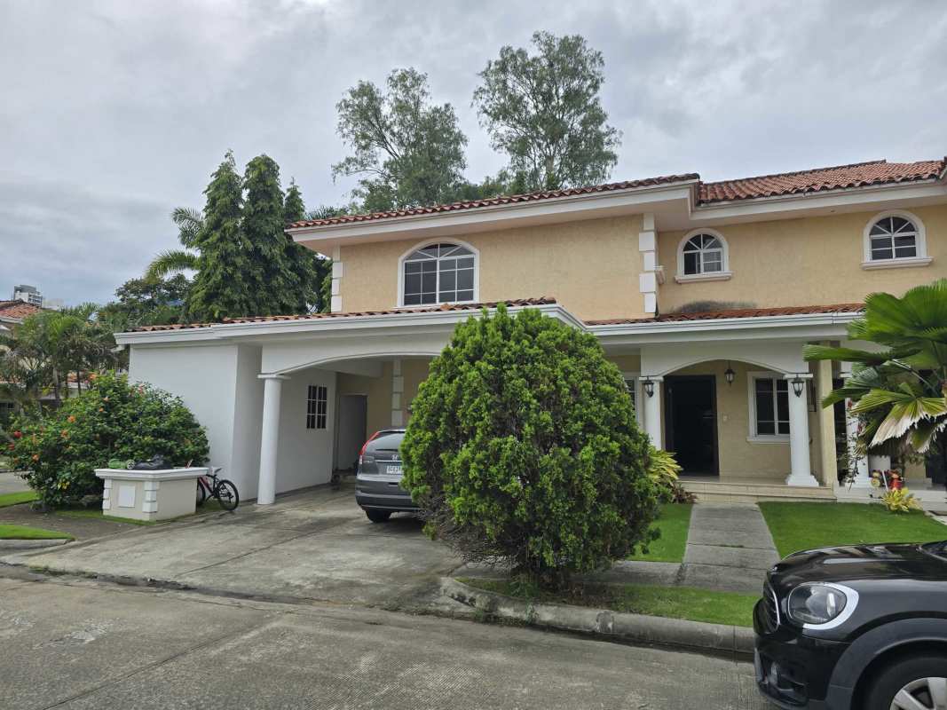 Bedroom with big window, natural light, ceiling fan, ceramic floor in Costa del Este Panama house for sale