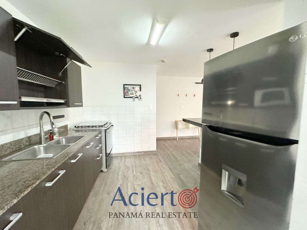 Remodeled kitchen with granite countertops, appliances included, in PH San Francisco City Panama