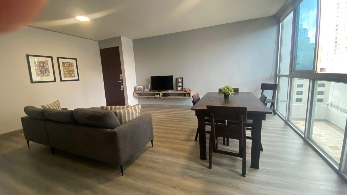 Main bedroom with private bathroom and closet at PH Sky Blue Tower San Francisco Panama