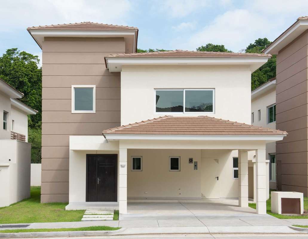New Luxury 4BR Homes Altos del Parque Condado del Rey Panama