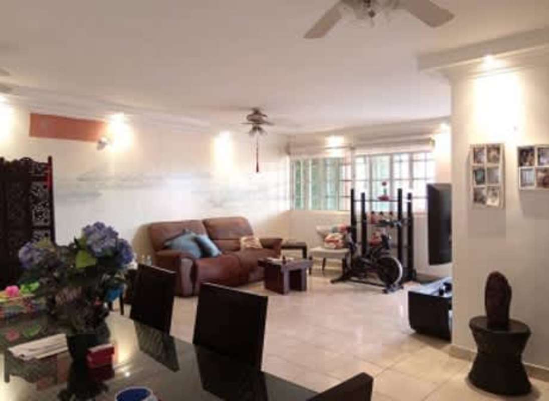 Large open living room dining spacious window fan Torres de Toscana Panama