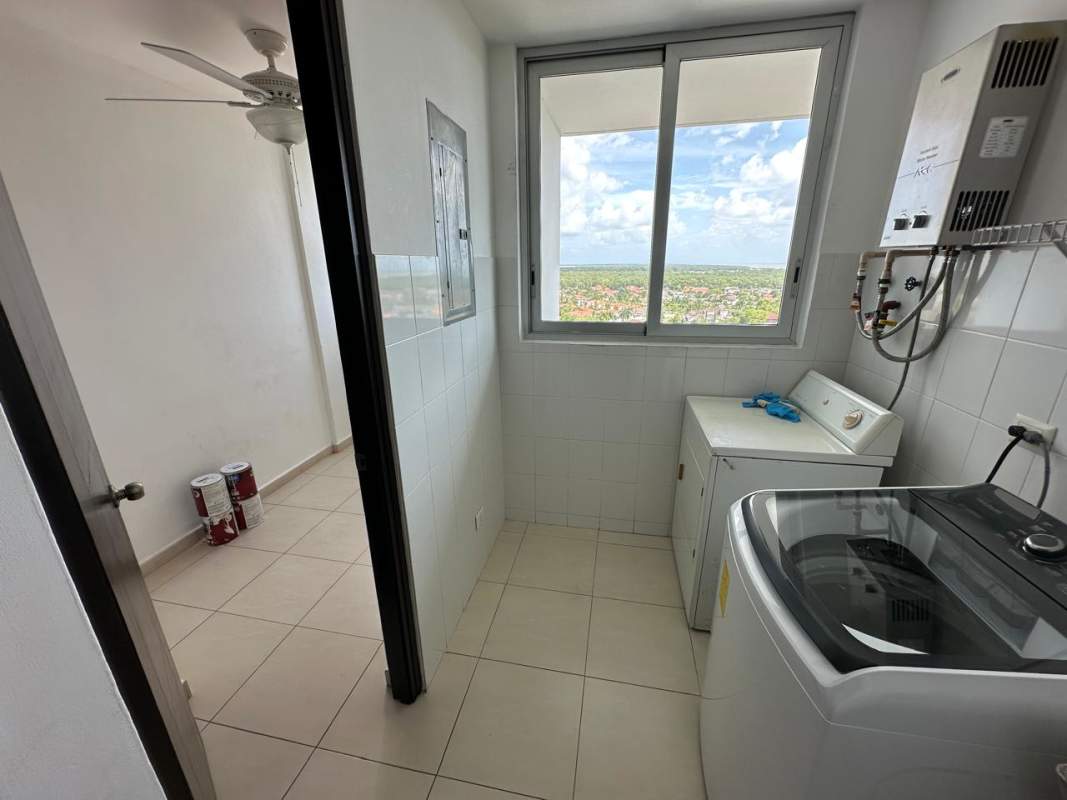 Spacious modern kitchen granite counters wooden cabinets PH Soho Tower Costa del Este