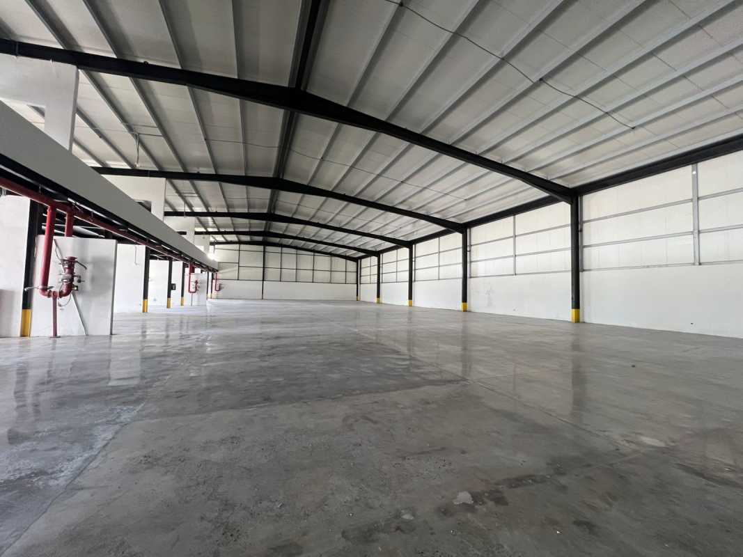 Spacious empty industrial warehouse with fire safety system in Panama City