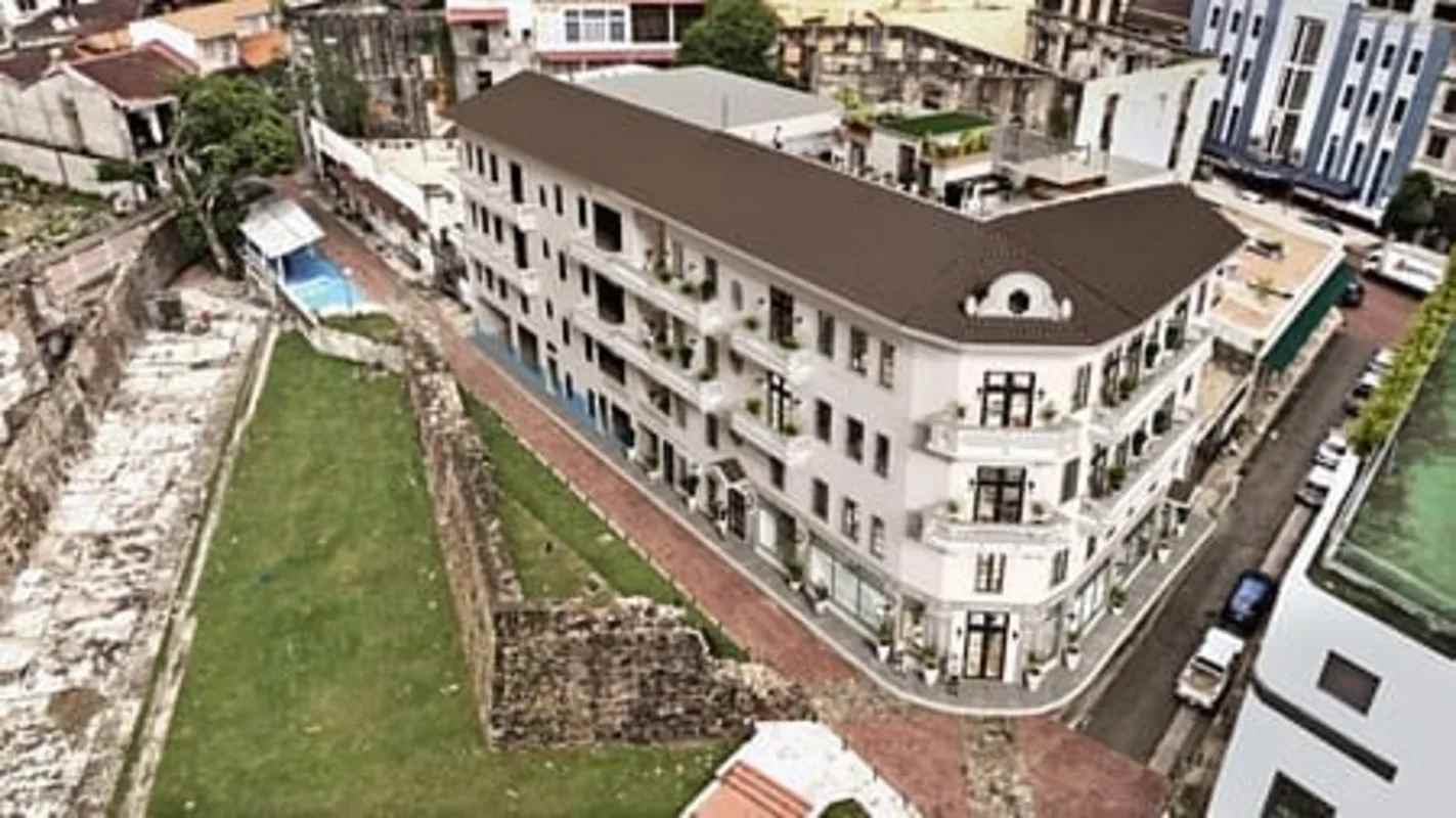 Layout of ground floor retail spaces with accessibility features Mansion Baluarte Casco Viejo Panama