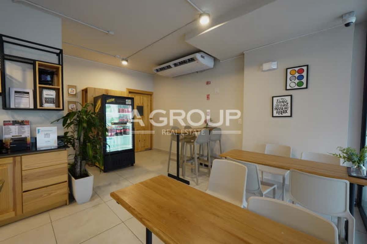 Bright open plan living dining area with balcony access in Panama Viejo Residences Chanis Panama