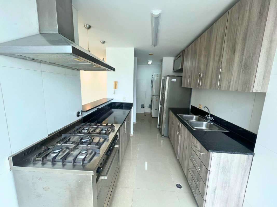 Master bedroom with walk-in closet large window ceiling fan PH Via Porras Panama City