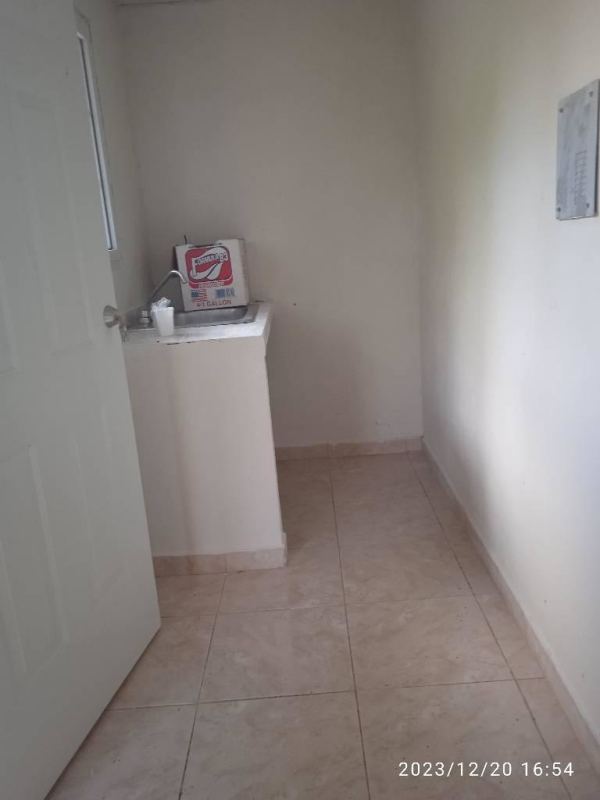 Outdoor laundry sink area in affordable apartment rental Tatare Pacora Panama City