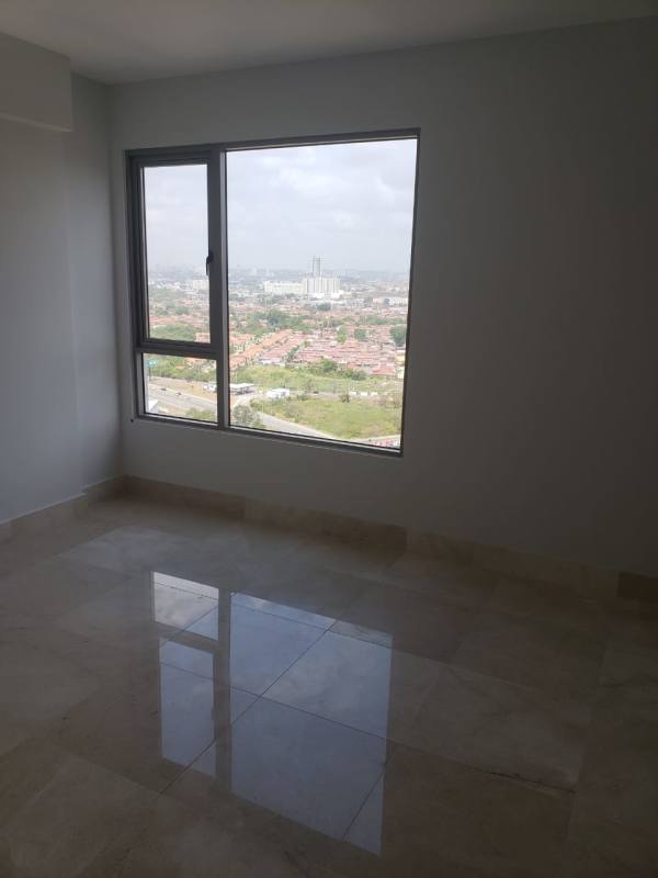 Luxury bathroom marble finishes double vanity PH Green Garden Santa Maria Panama