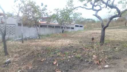Titled residential lot with easy access near highway and Rio Mar beach San Carlos Panama