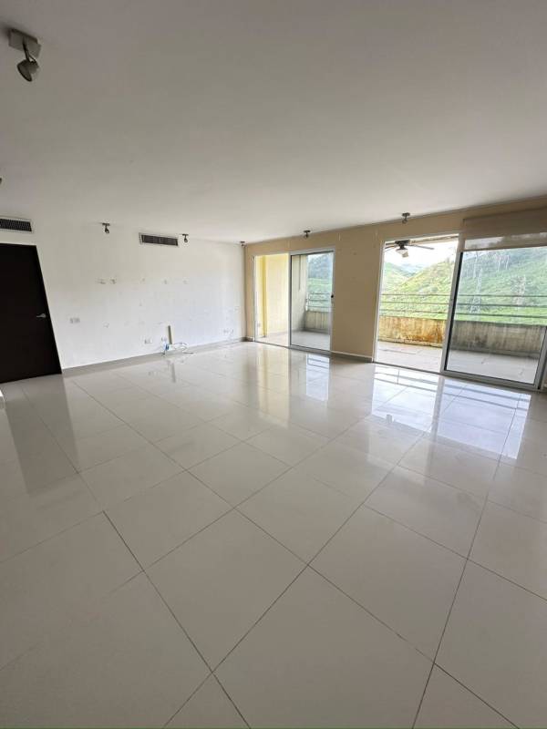 Bank Sale 1BR Apartment with Terrace PH Cabomarzo San Francisco