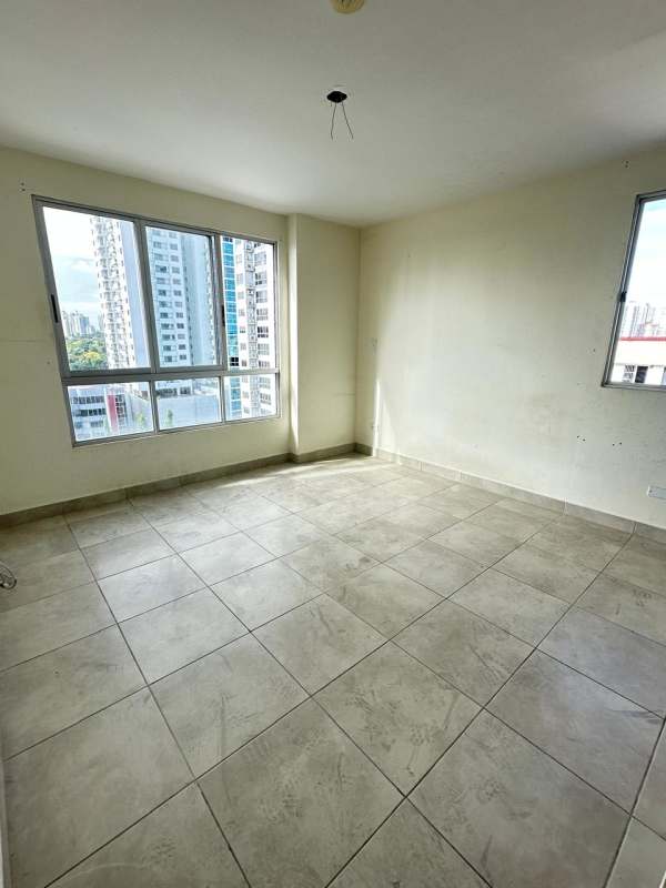 Laundry area with sink and storage at PH Santerra Parque Lefevre Panama City