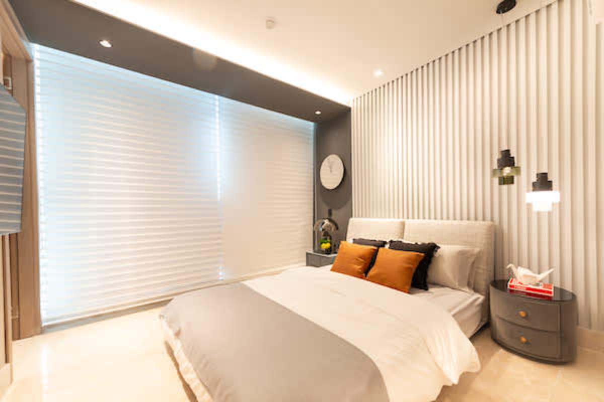 Open-plan living dining apartment with skyline views at PH Bicsa Panama City