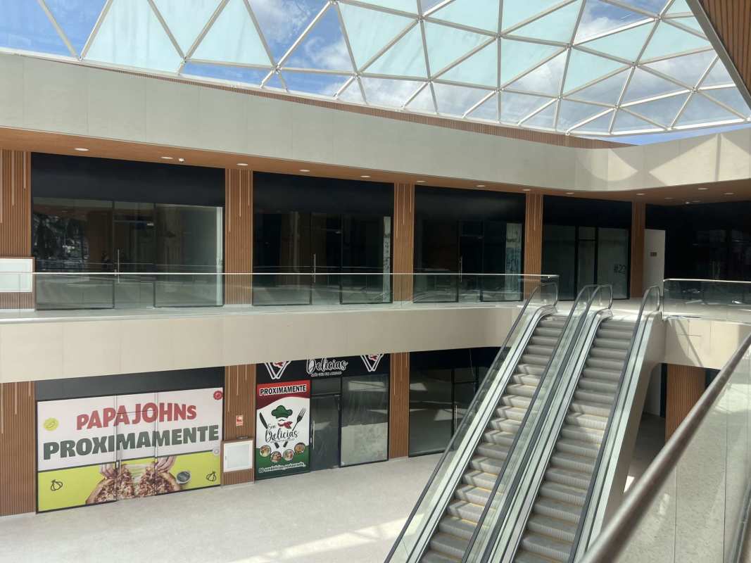 Raw industrial commercial space ready for fit-out in Transistmica Business Plaza Panama City