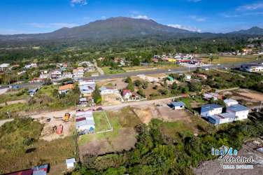 Vacant titled land surrounded by greenery in Alto Boquete Panama ideal for residential use