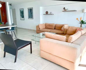 Apartment for Sale in San Francisco - 3 bedrooms