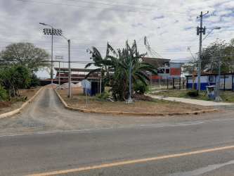 Roadside view of lot for sale by Hola Realty near Playa Uverito Las Tablas Panama