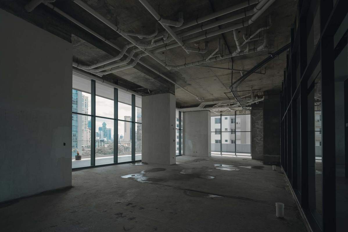 Concrete shell commercial unit for rent at Armani Plaza Via Tocumen Panama