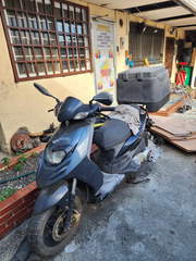 Urban residential house with motorbike for Sale in Parque Lefevre - 1 bedroom
