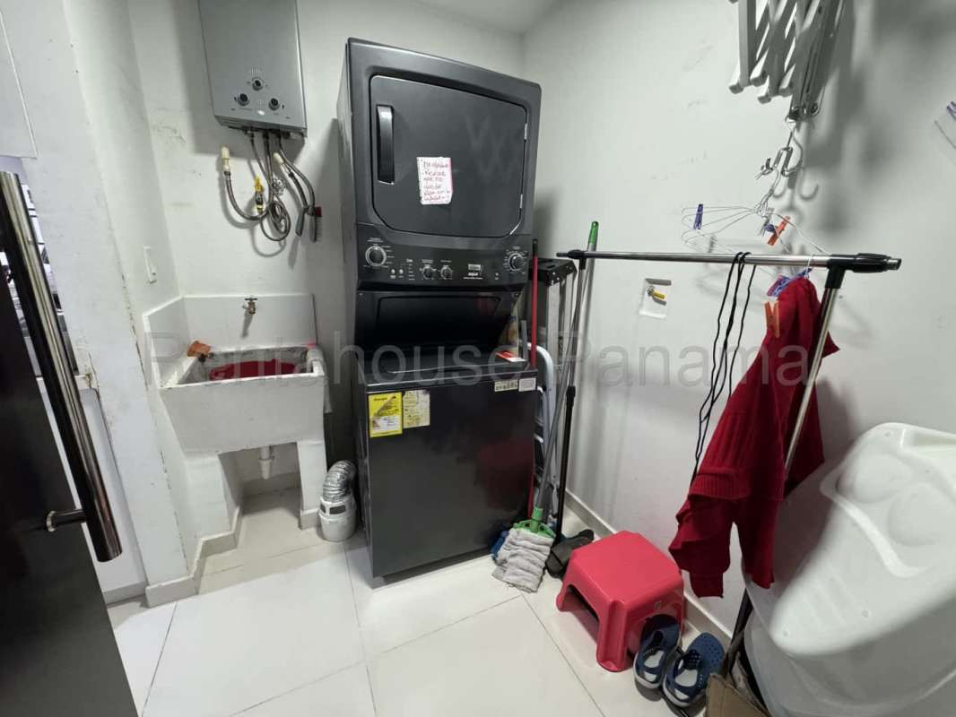 Outdoor pool with lounge area in PH Villa Lucre Towers Panama