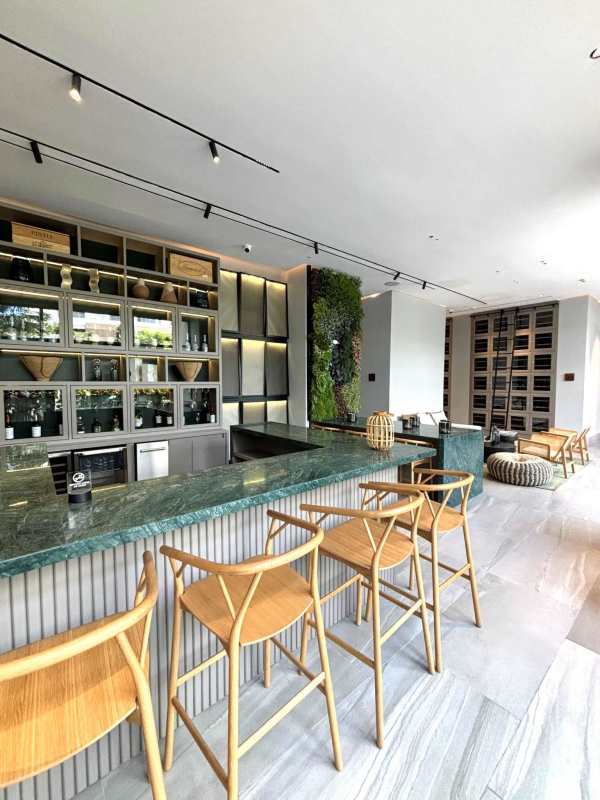 Modern bathroom with glass enclosed shower and premium finishes in PH Ocean House Santa Maria Panama