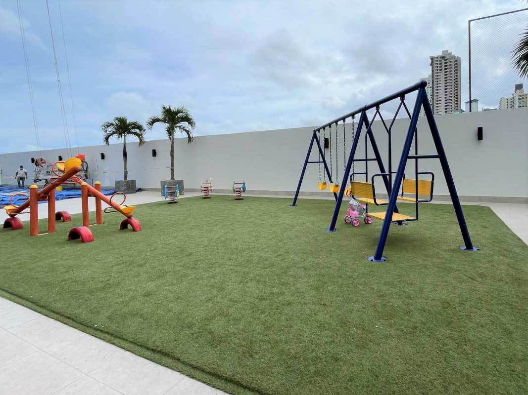 Outdoor sports courts and barbecue terrace at Ten Tower Costa del Este Panama oceanfront building