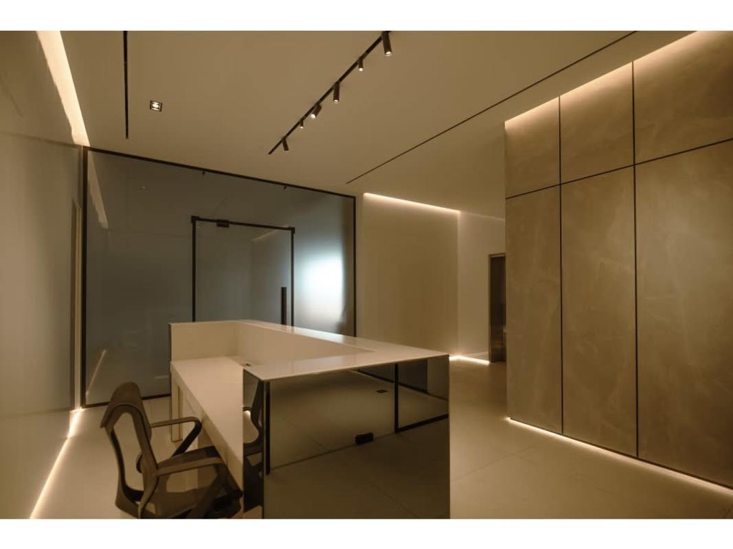 Spacious open-floor in shell state with panoramic views inside Armani Casa commercial tower Panama