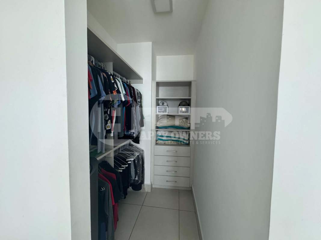 Modern 2BR Condo PH Castellammare Costa del Este