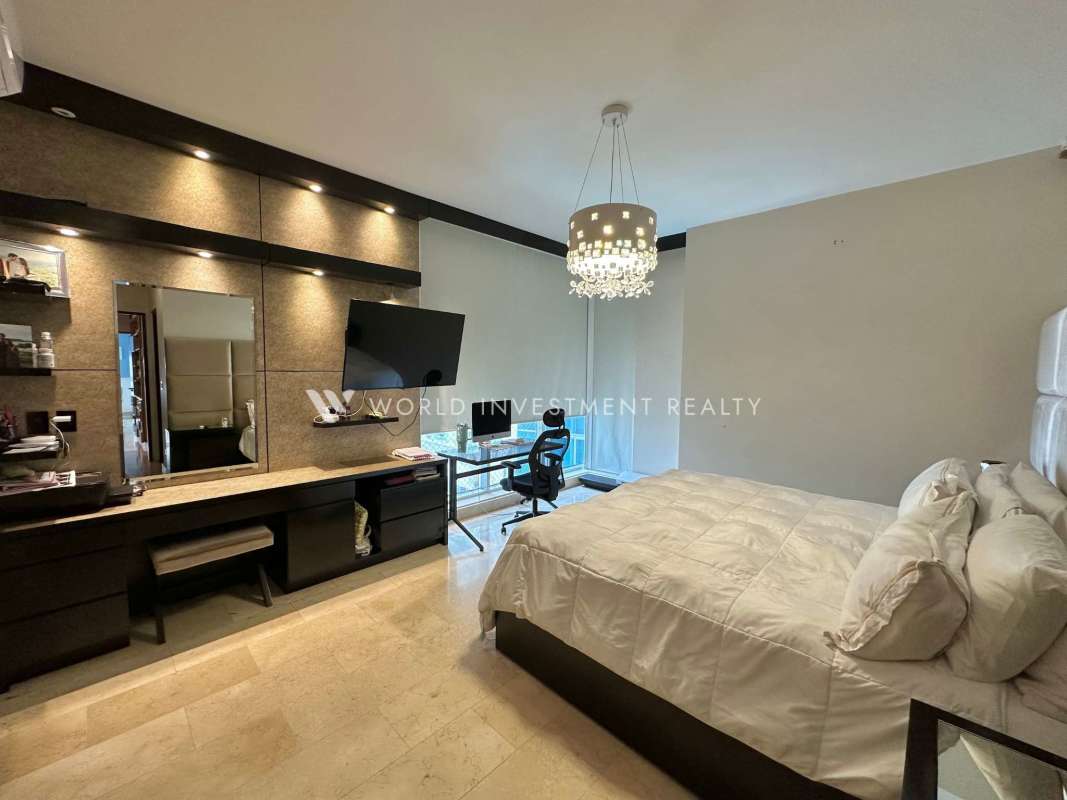 Expansive swimming pool overlooking Pacific Ocean in luxury condo Panama