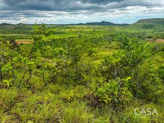 Lush countryside valley with forest, mountains, and spacious open areas for development Penonomé Coclé