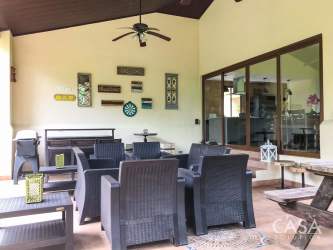 Patio with lounge area overlooking mature gardens Penonomé Panama