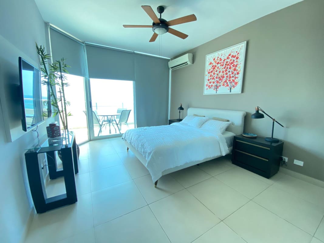 Furnished 1BR Apartment with Sea View PH BICSA Avenida Balboa