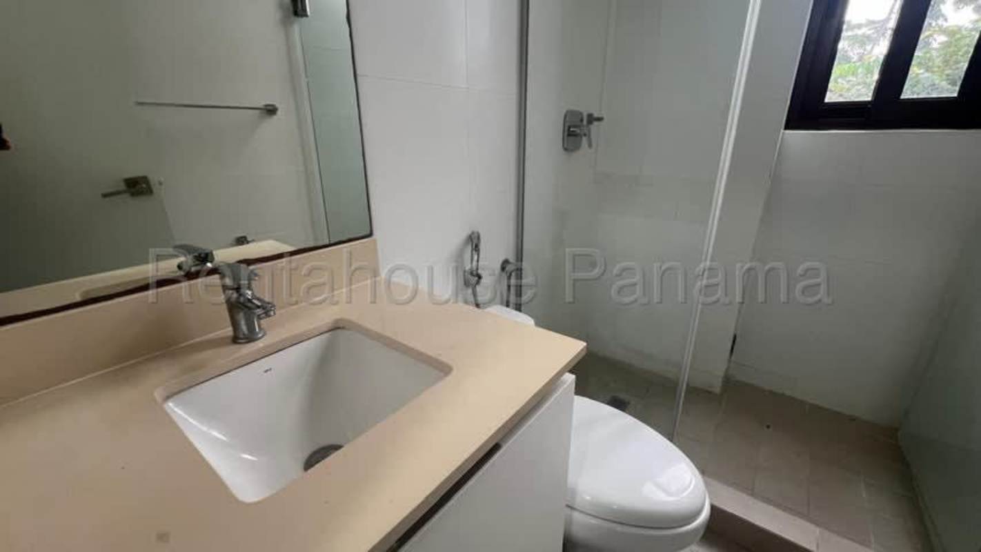 Luxury Modern 4BR House for Rent in Clayton with Pool