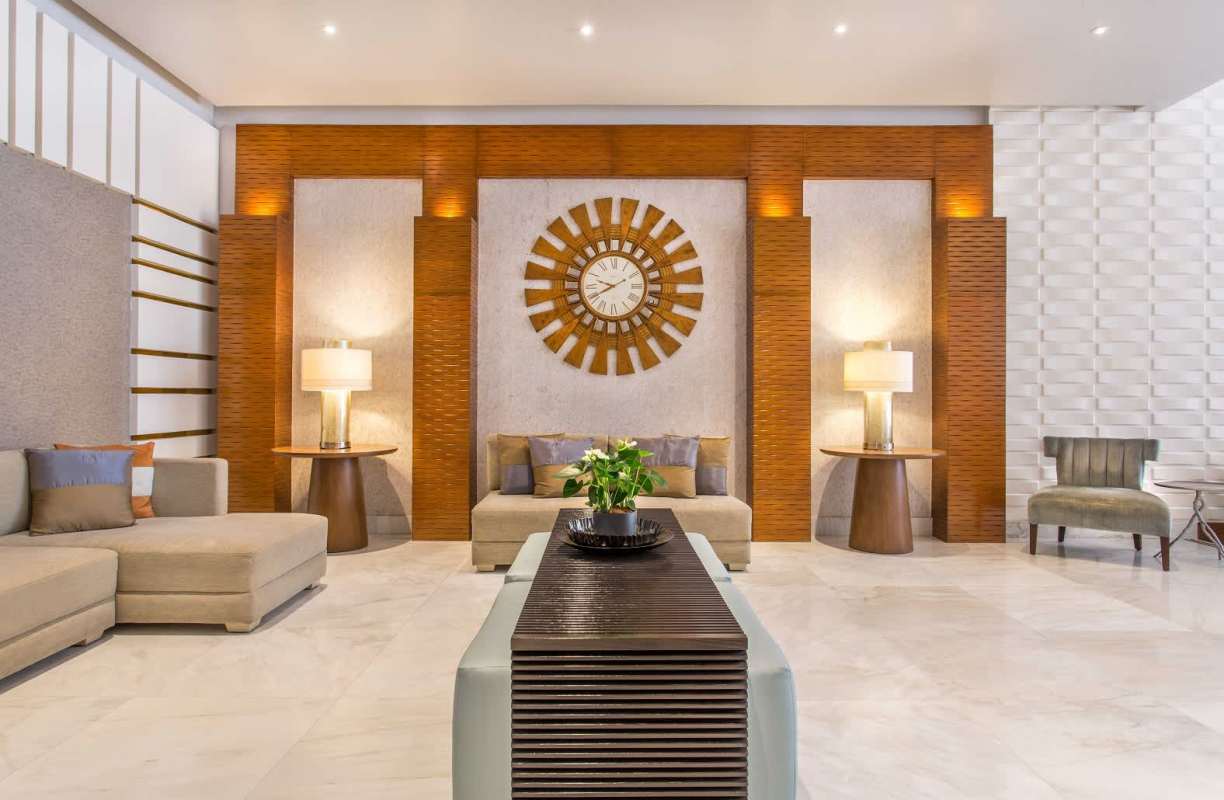 Spacious common lounge area in Waldorf Astoria Panama with contemporary design