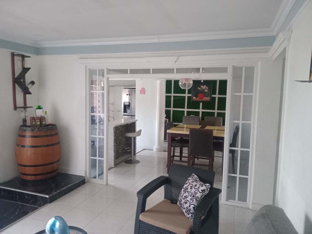 Bedroom with split AC and closet house for sale Villa Mediterraneo Don Bosco Panama