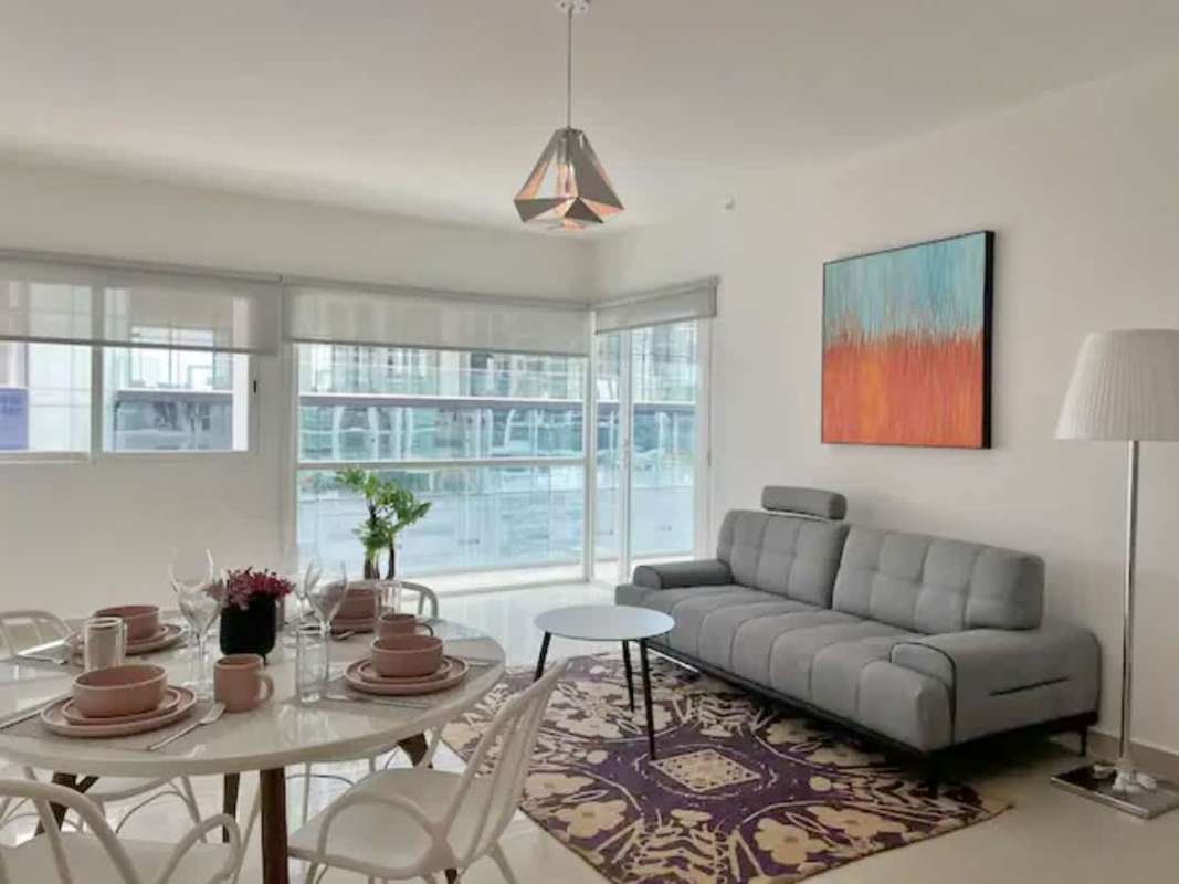 Kitchen with granite countertops, stainless steel appliances in PH GV43 Panama City apartment