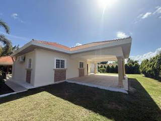 House for Sale in Chitre - 5 bedrooms