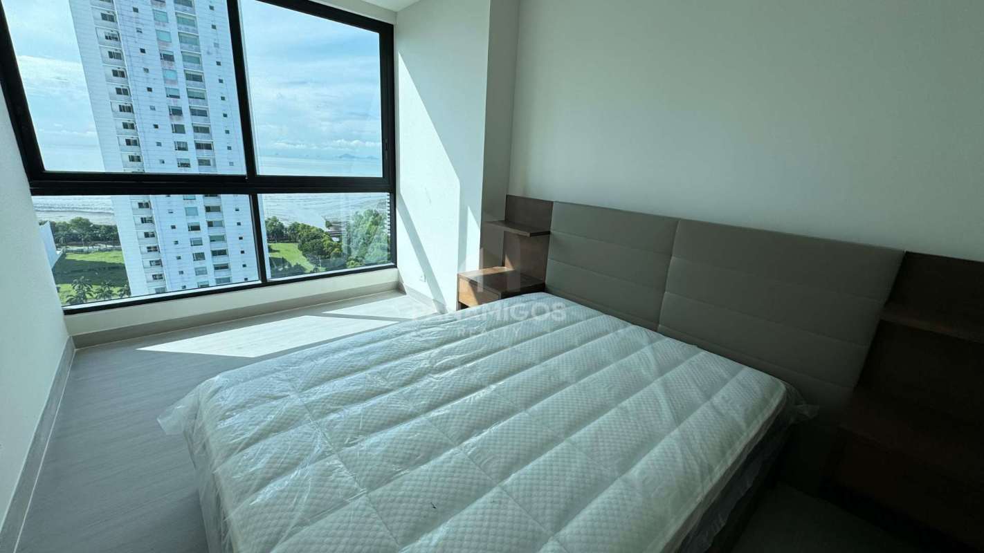 Elegant bedroom with panoramic ocean and city views in PH Arcadia Costa del Este Panama