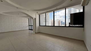 Apartment for Sale in San Francisco - 3 bedrooms