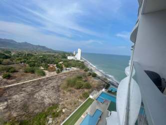 Modern bathroom with walk-in shower ocean property PH Royal Palm Panama