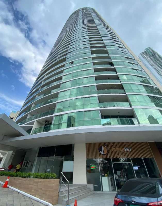 Stylish modern bathroom with double sink and large mirror PH Allure at the Park Panama