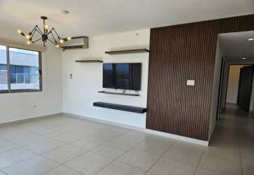 Kitchen with granite countertops and appliances in PH Midrise furnished apartment Panama Pacifico