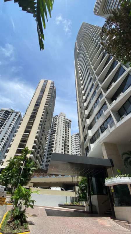 Contemporary kitchen with granite counters and ample cabinetry Punta Paitilla